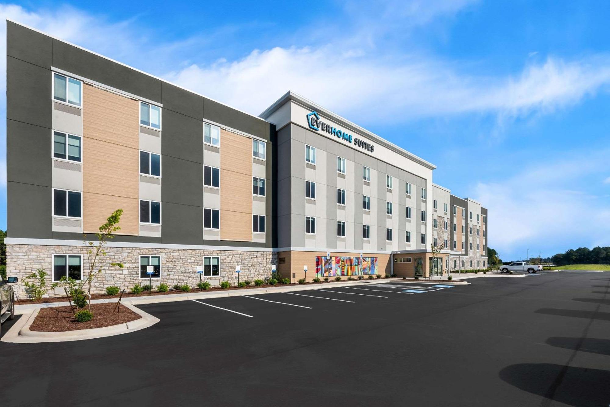 Everhome Suites Fayetteville Near Fort Bragg Kültér fotó